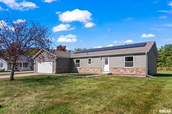 205 Buttercup Drive, Athens, IL 62613
