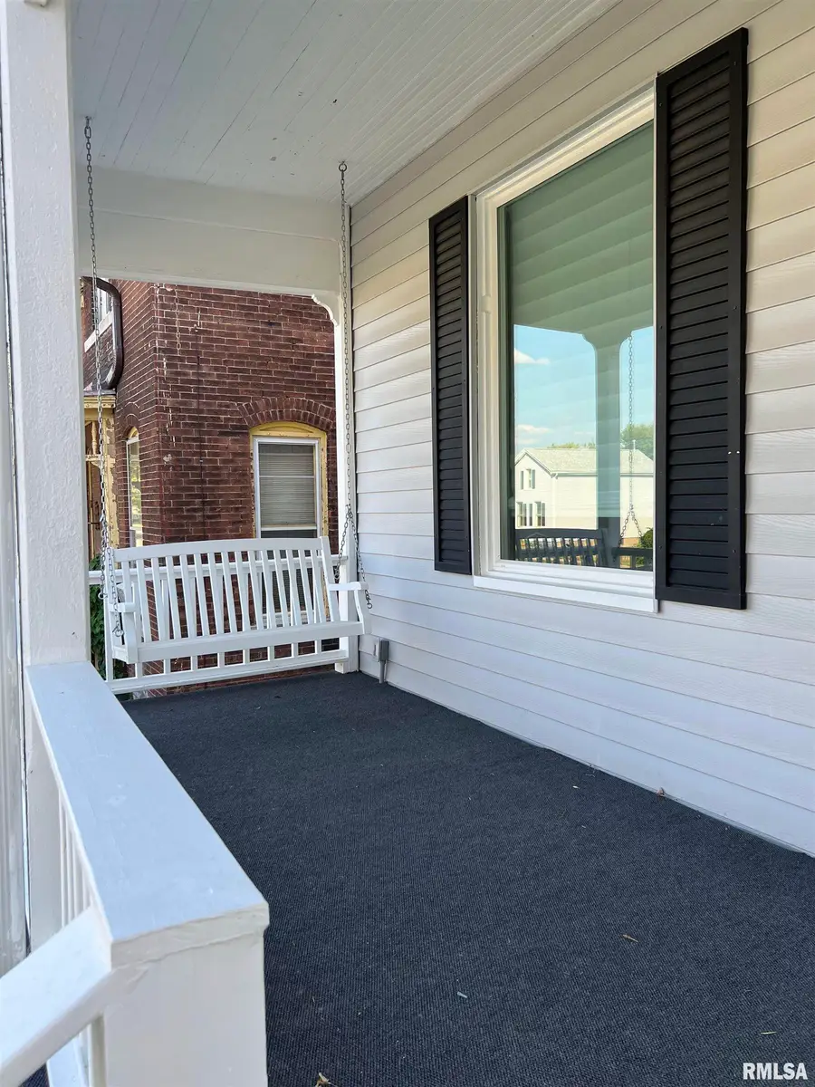 1022 Jefferson Street, Quincy, IL 62301 - #3