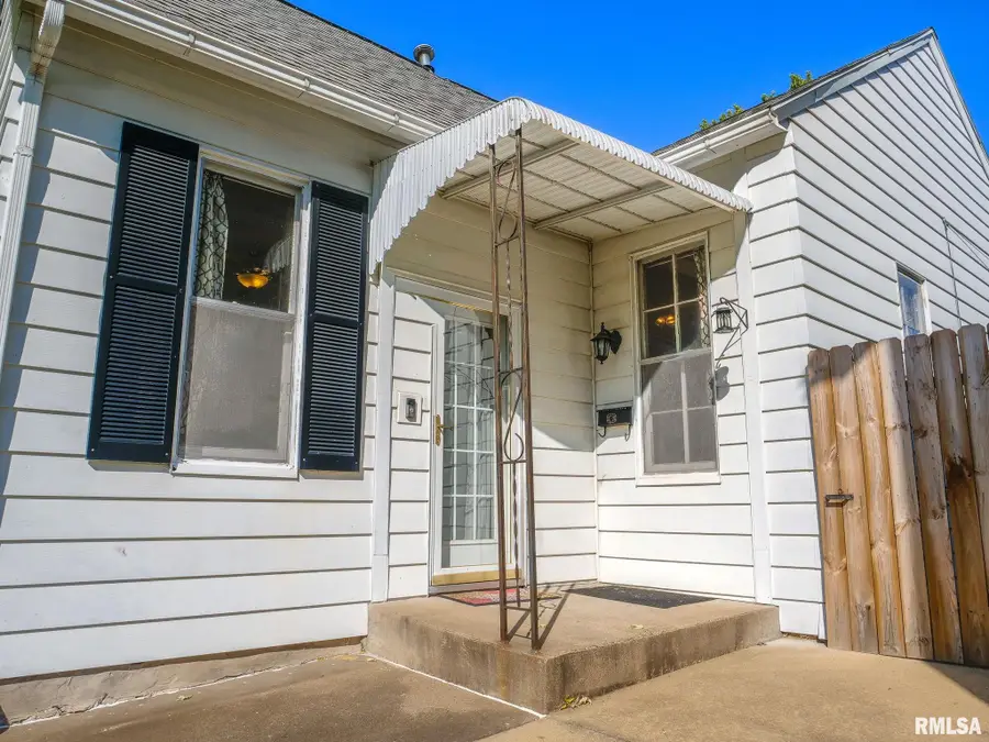 1609 Elm Street, Quincy, IL 62301 - #2