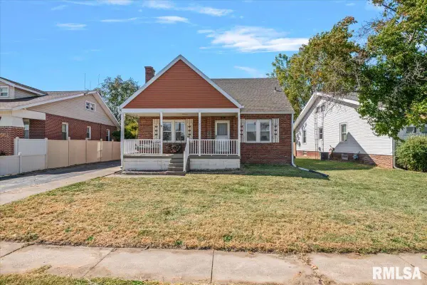 711 N Webster Street, Taylorville, IL 62568