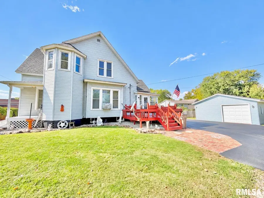 305 W Monmouth Street, Abingdon, IL 61410 - #3