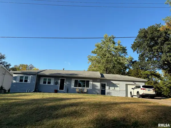 113 E Jefferson Street, Pawnee, IL 62558