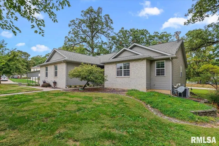 1 Harlan Court, Springfield, IL 62712 - #2