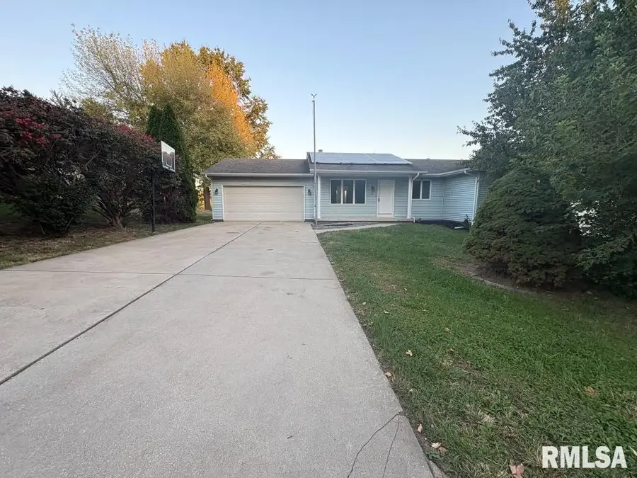 32 Birch Lake Drive, Sherman, IL 62684 - #2