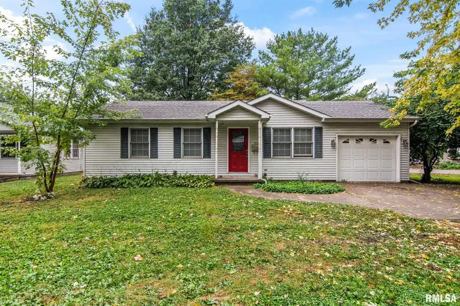 508 N 11th Street, Auburn, IL 62615 - #3