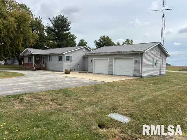 309 W Myrtle Street, Modesto, IL 62667 - #2