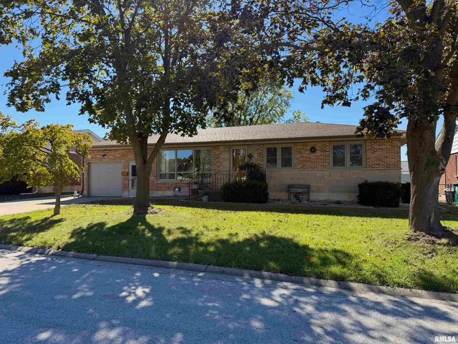 3704 Biscayne Street, Quincy, IL 62301 - #2