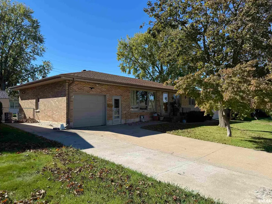 3704 Biscayne Street, Quincy, IL 62301 - #3