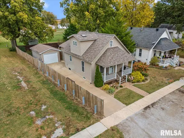 125 E Hill Street, Virden, IL 62690