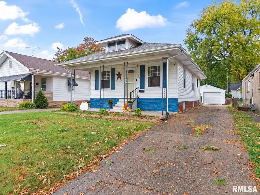 2316 S 9th Street, Springfield, IL 62703 - #3