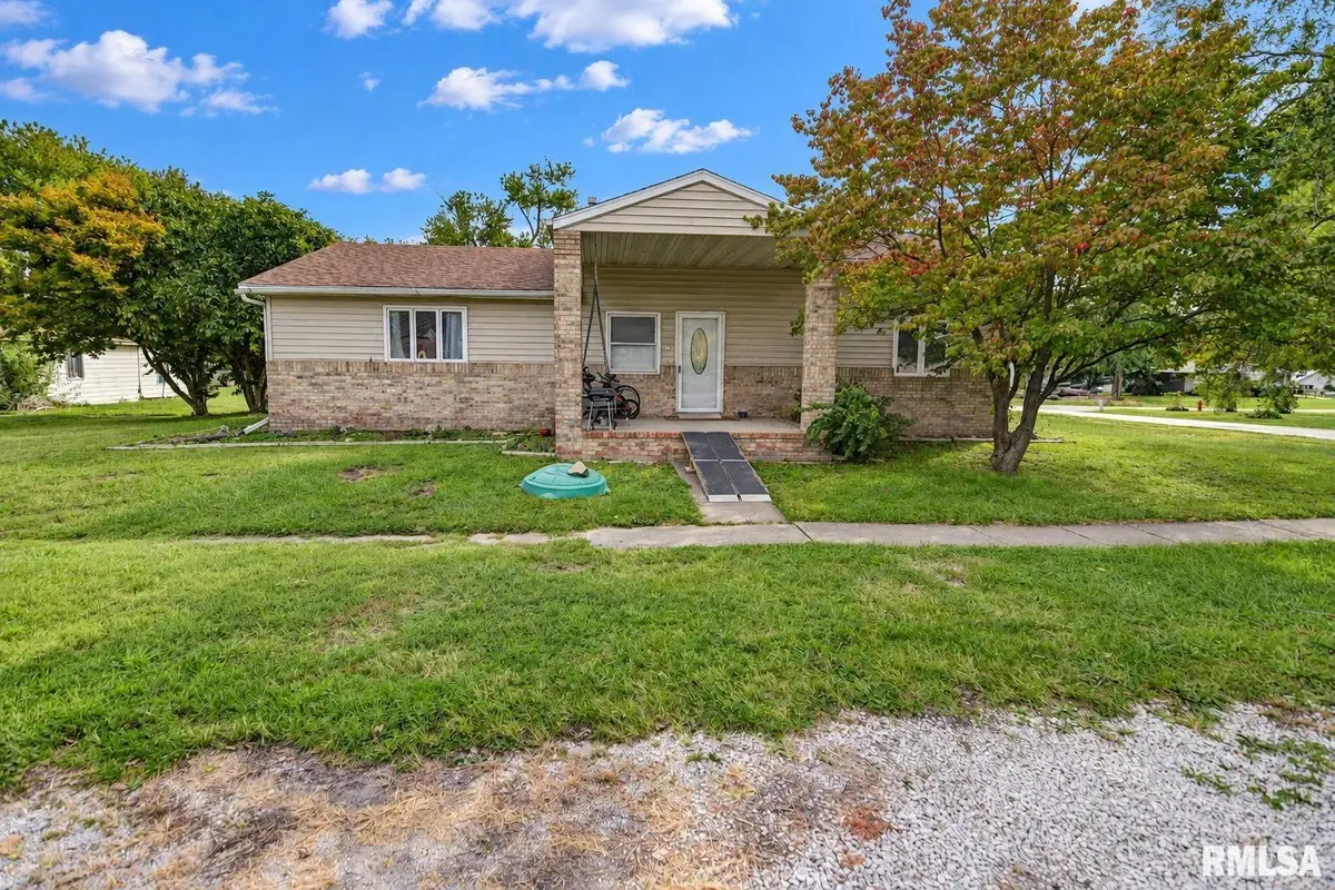 209 S Foggit Street, Edinburg, IL 62568 - #1
