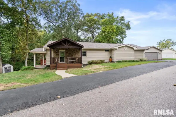 9 Cottage Grove Lane, Springfield, IL 62712