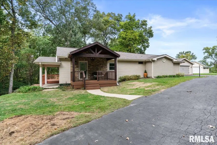 9 Cottage Grove Lane, Springfield, IL 62712 - #2
