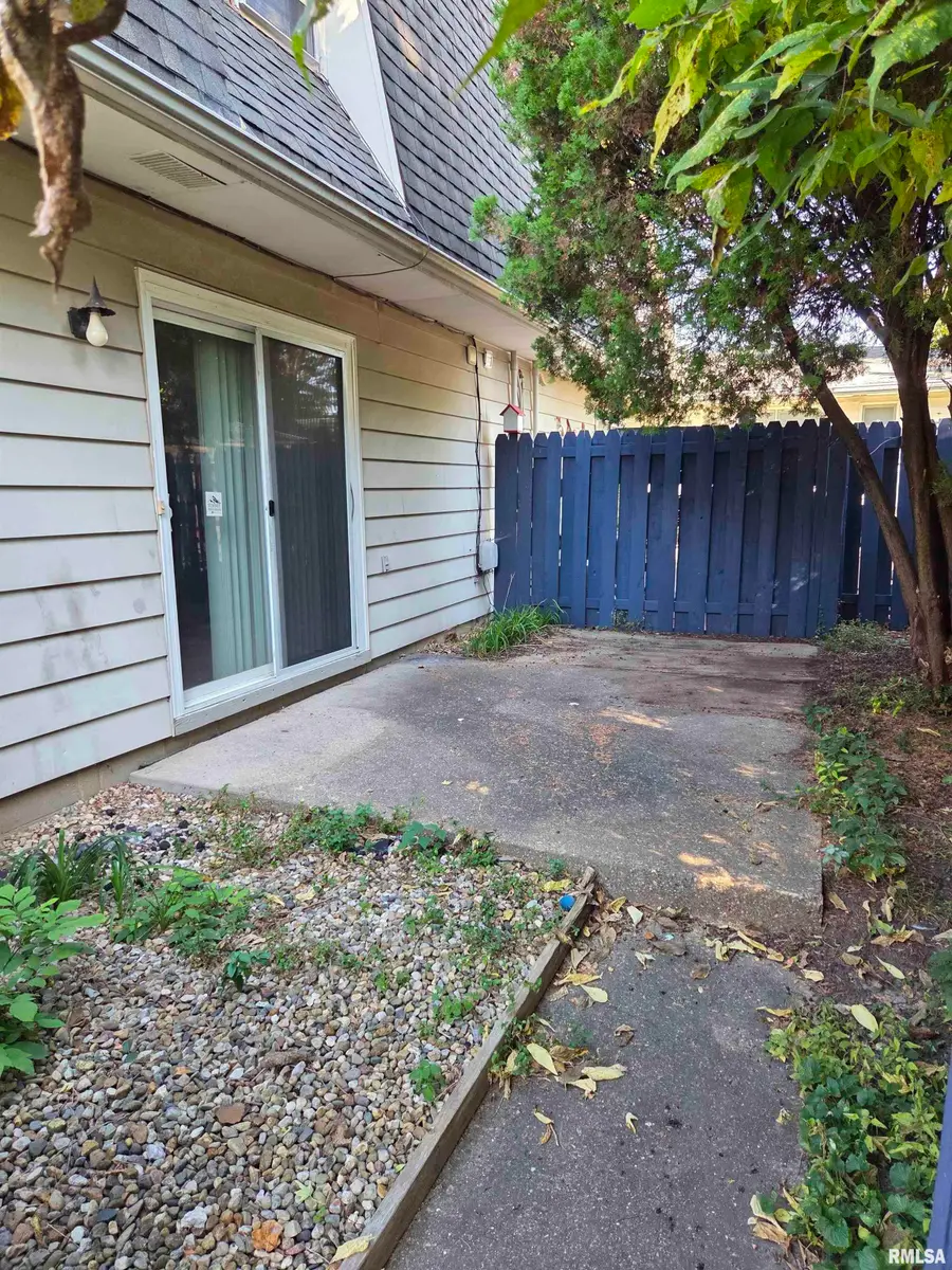 2200-2202 E Hazel Dell Road #2, Springfield, IL 62703 - #3