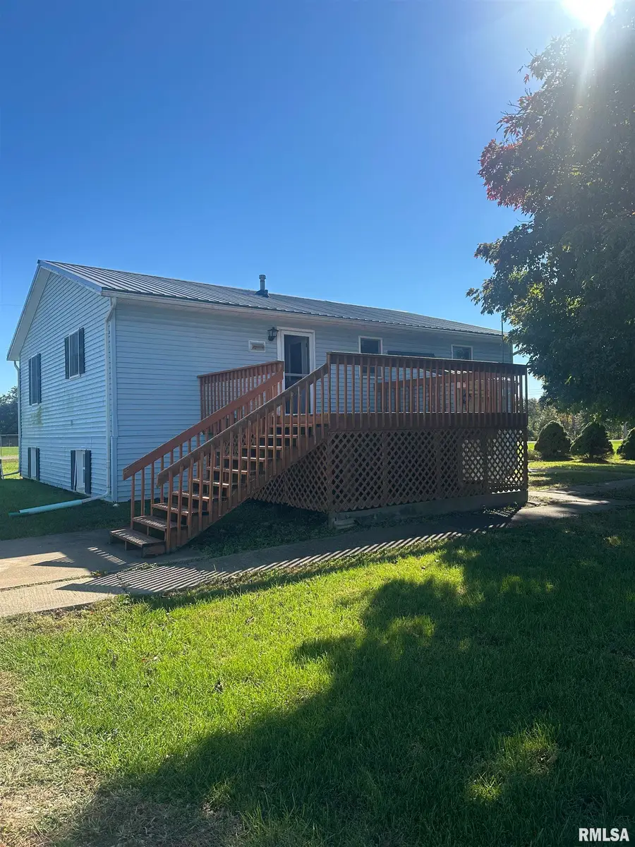 609 S West Street, Loraine, IL 62349 - #2