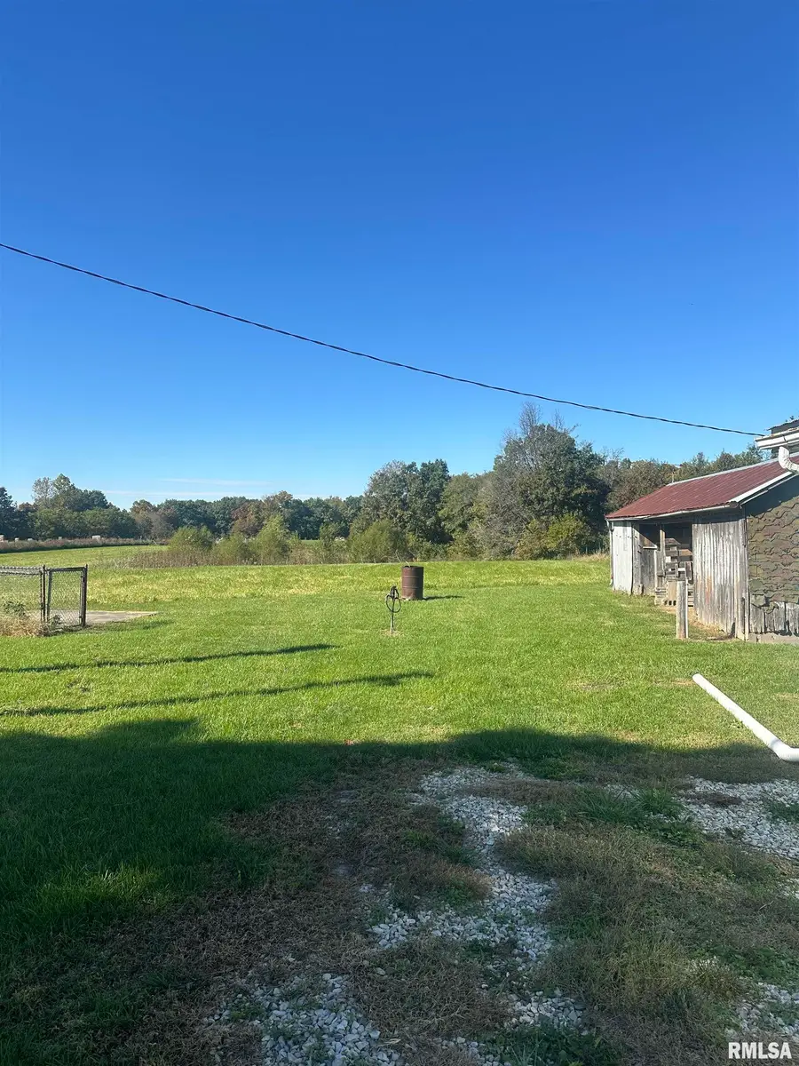 609 S West Street, Loraine, IL 62349 - #3