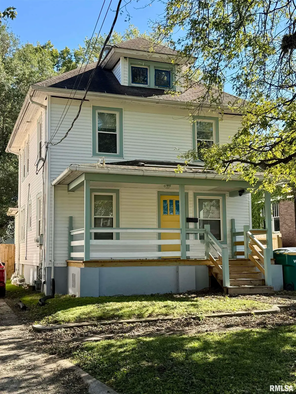 217 Sumner Street, Galesburg, IL 61401 - #1
