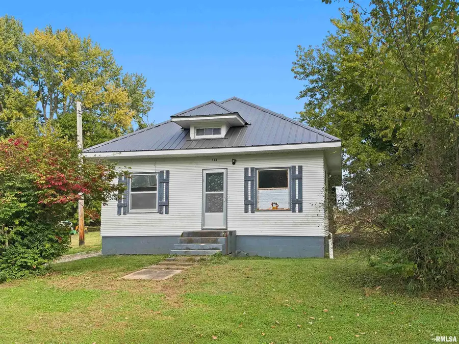 314 N Lindsey Avenue, Versailles, IL 62378 - #2