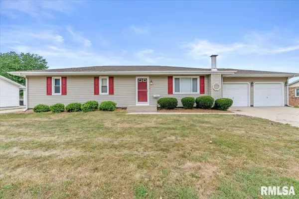 1209 7th Street, Pawnee, IL 62558