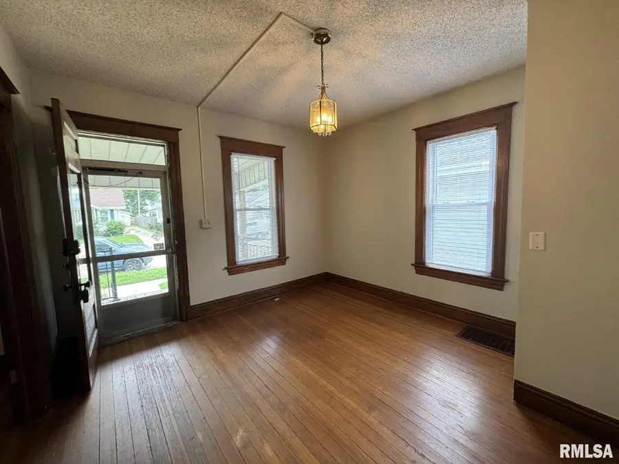 2027 S College Street, Springfield, IL 62704 - #3