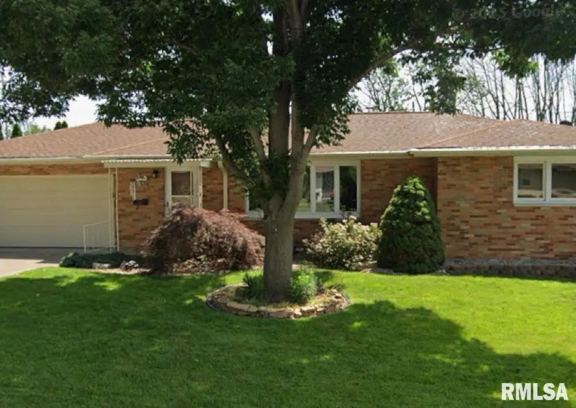 301 Glendale Court, Quincy, IL 62301 - #1