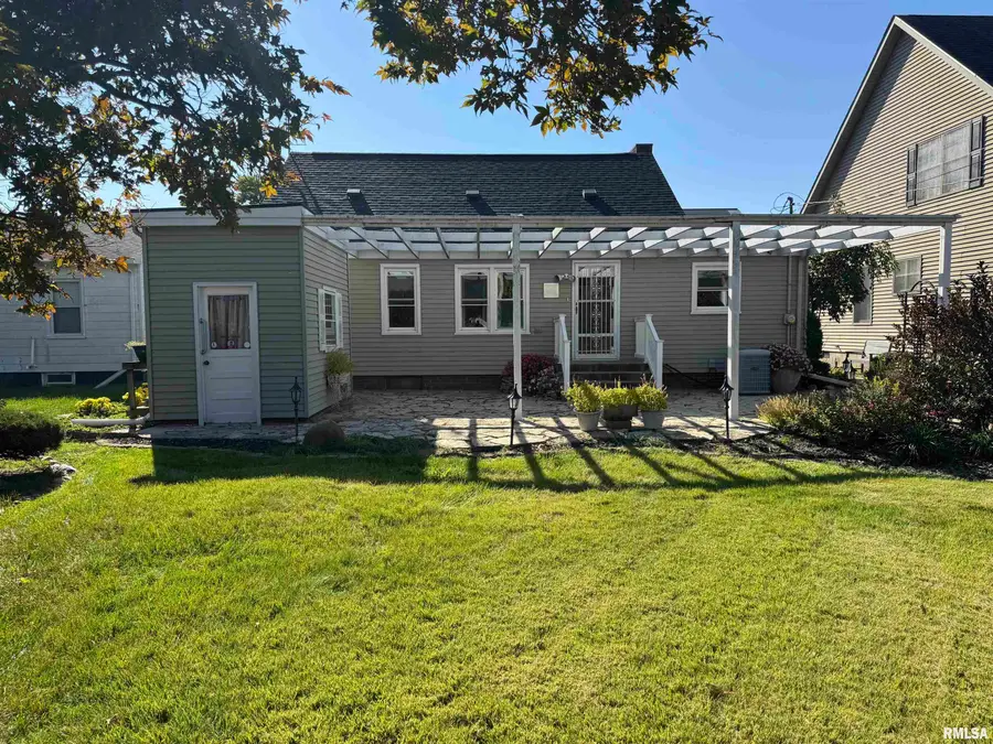 718 E Adams Street, Havana, IL 62644 - #2