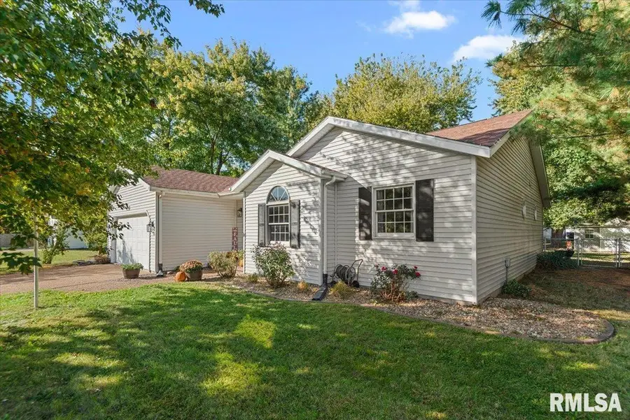 23732 W Jackson Street, Athens, IL 62613-0000 - #3