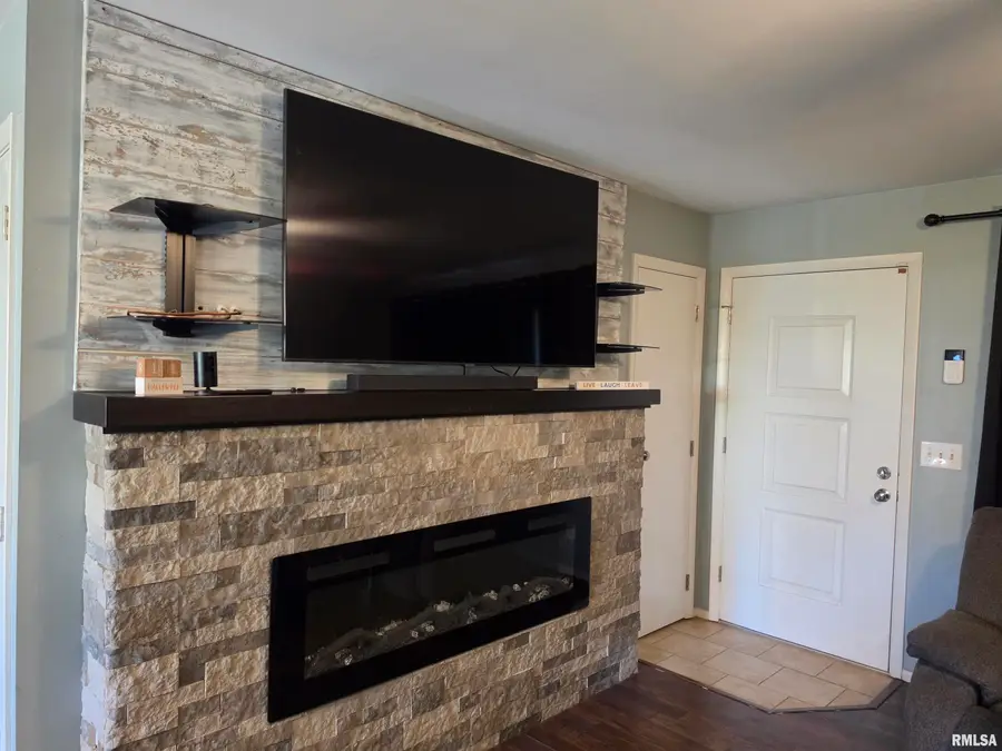 340 Belle View Court, Galesburg, IL 61401 - #2