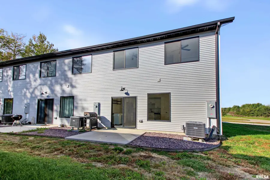 5012 College Street, Quincy, IL 62305 - #3