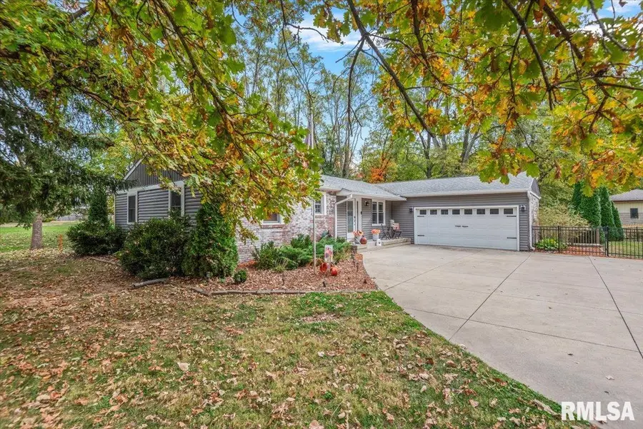 2 Mishawaka Drive, Rochester, IL 62563 - #3