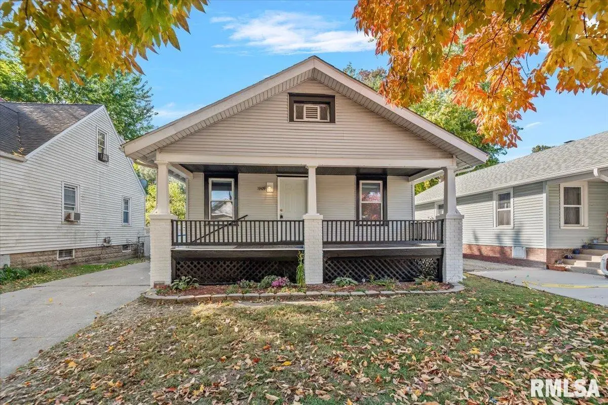 1909 S 1st Street, Springfield, IL 62704 - #1