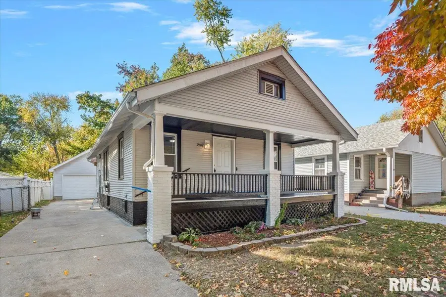1909 S 1st Street, Springfield, IL 62704 - #2
