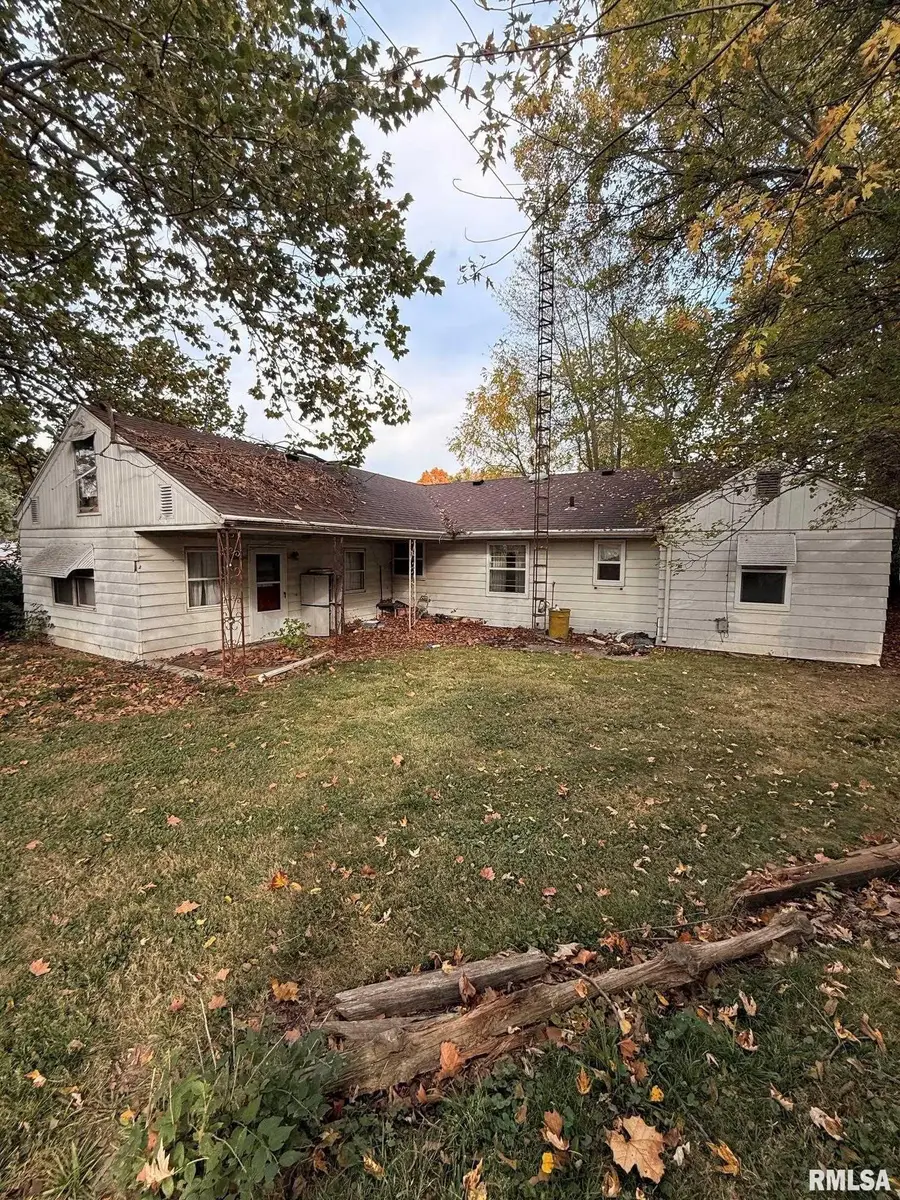 528 Garfield Avenue, Springfield, IL 62702-0000 - #2
