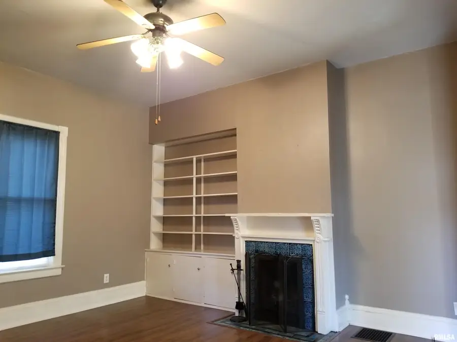 216 E Canedy Street, Springfield, IL 62704 - #2