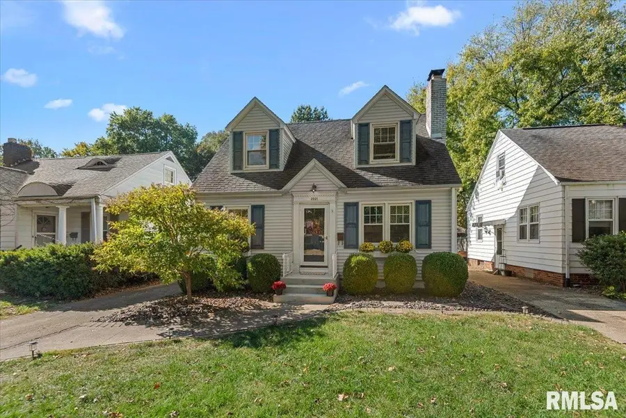 2021 S Walnut Street, Springfield, IL 62704 - #2
