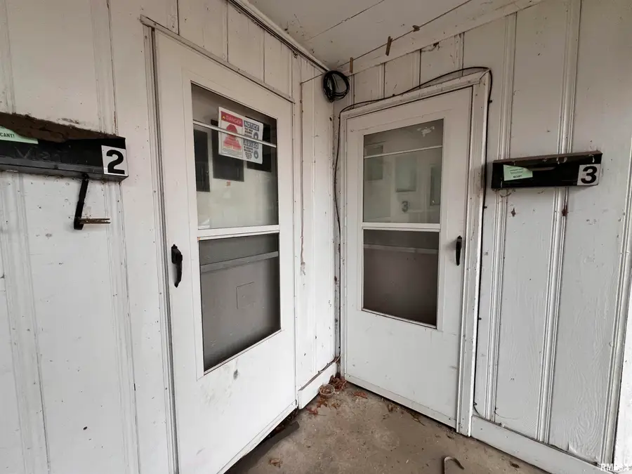 406 S University Avenue, Carbondale, IL 62901 - Image #3