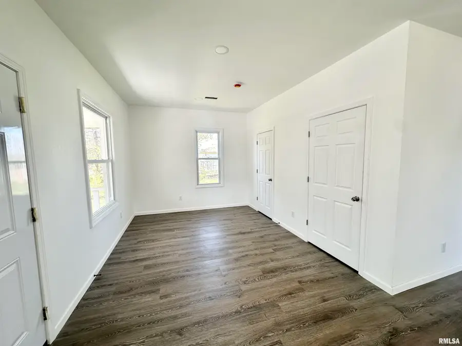 641 N Hickory Street, Centralia, IL 62801 - Image #3
