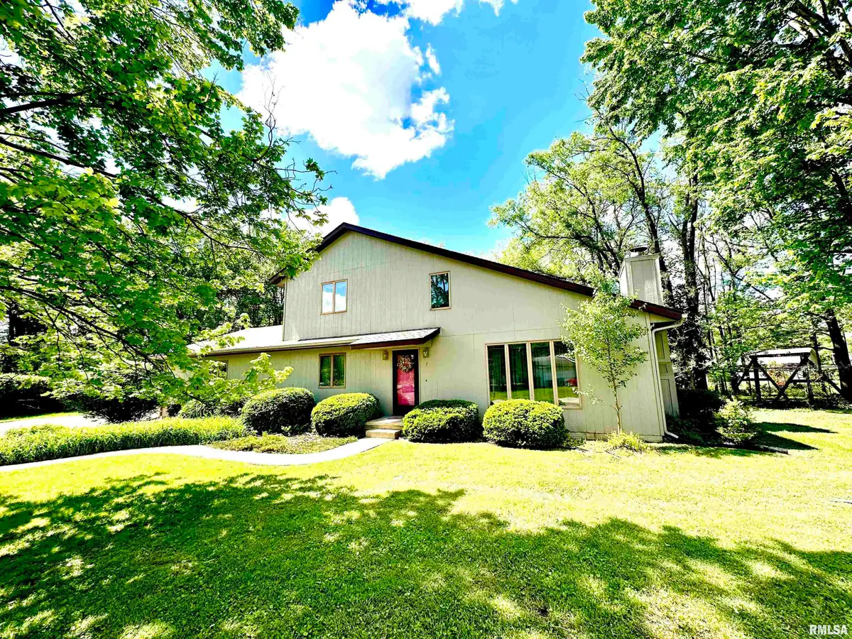 7 Lakewood Drive, Centralia, IL 62801 - #1