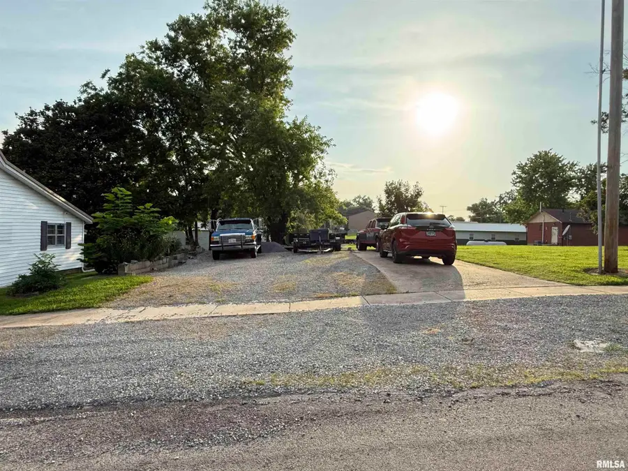 41 Cache Avenue, Buncombe, IL 62912 - Image #3