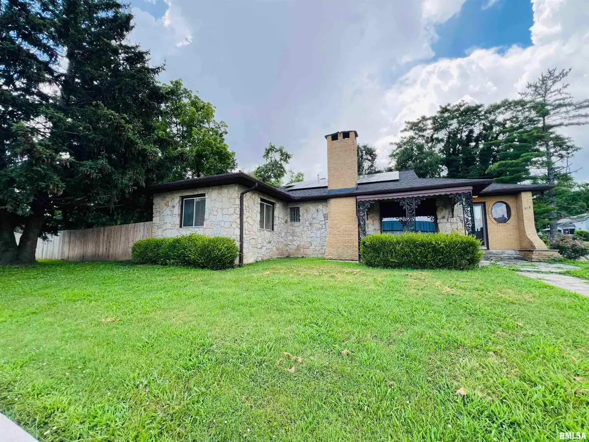 385 3rd Street, Omaha, IL 62871 - Image #1