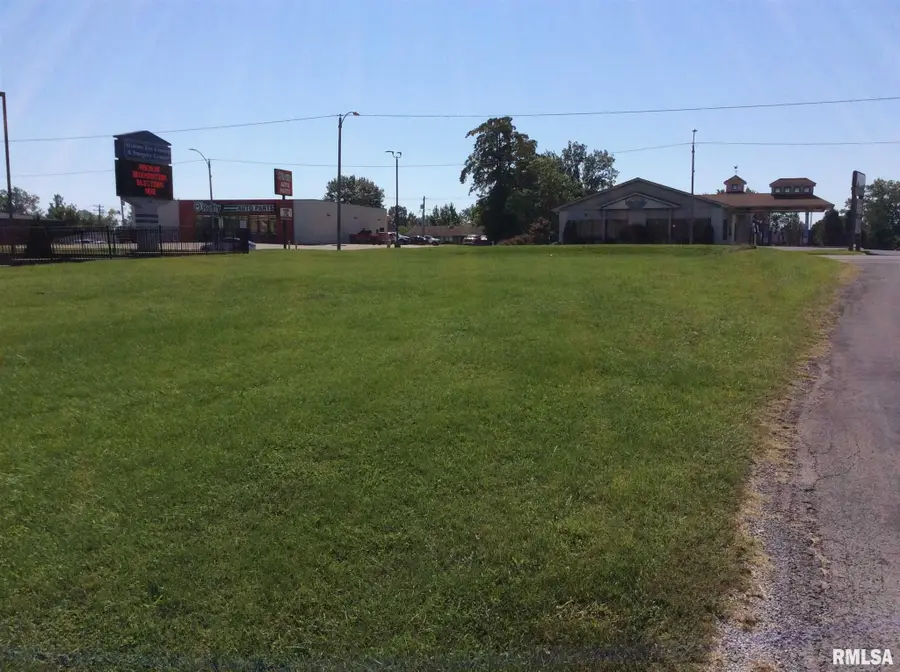 2906 Broadway, Mount Vernon, IL 62864 - Image #2