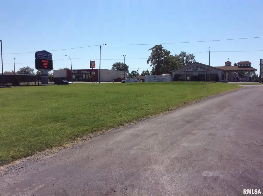 2906 Broadway, Mount Vernon, IL 62864 - Image #3