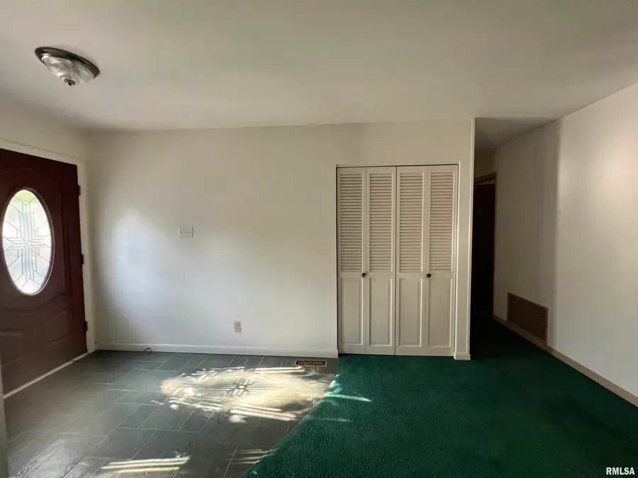 112 Birdsong Drive, Carbondale, IL 62903 - Image #3