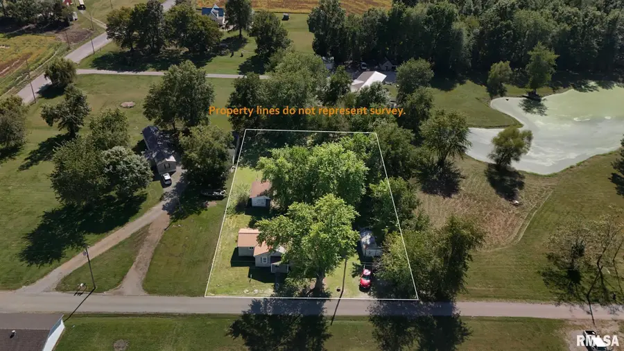 113 Mead Street Southwest, Clay City, IL 62824 - Image #2