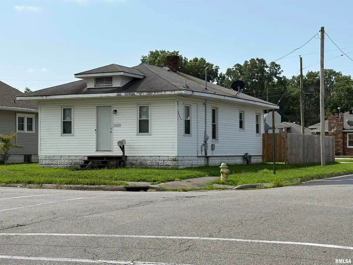 1933 Gartside Street, Murphysboro, IL 62966 - Image #1