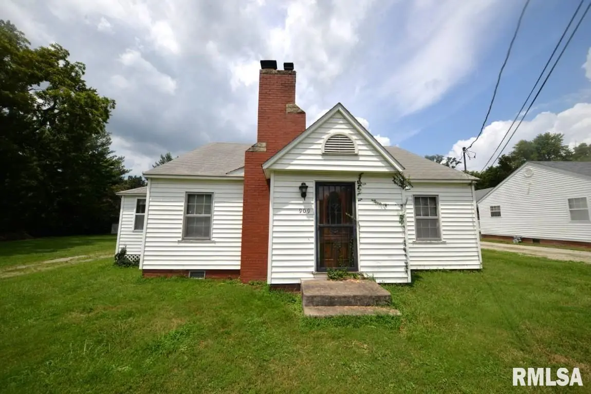 909 & 905 Fairfield Road, Mount Vernon, IL 62864 - Image #1