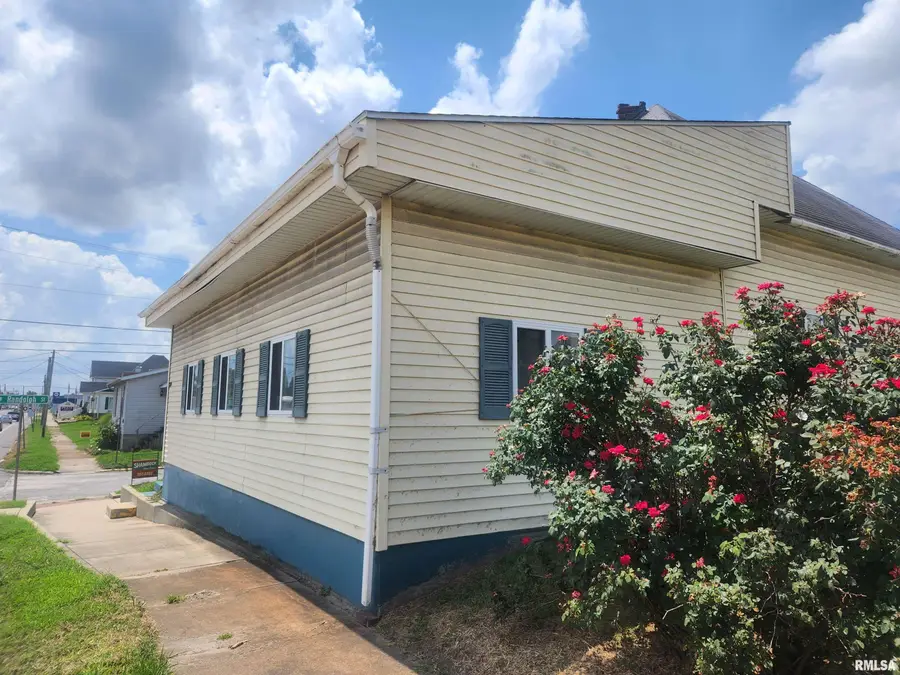 209 S Main Street, Pinckneyville, IL 62274 - Image #2