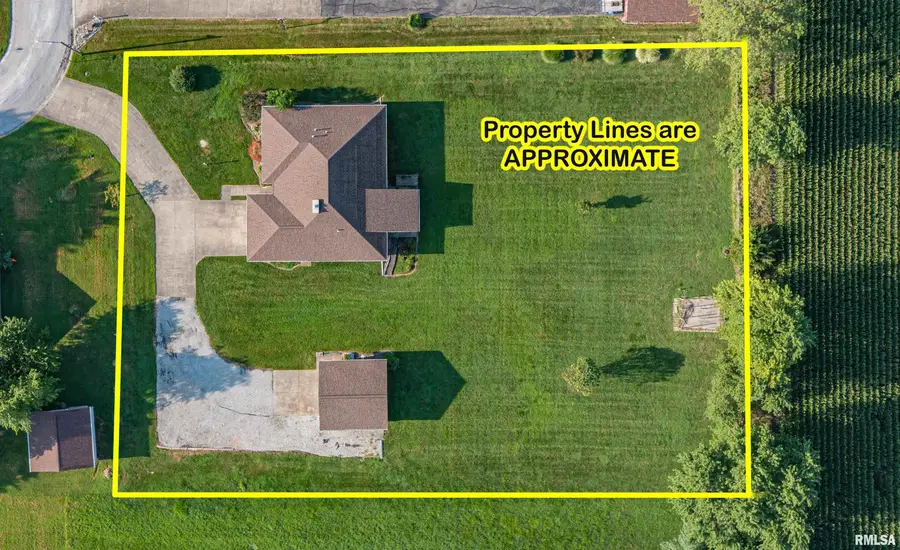 111 Hawthorn Estates Road, Salem, IL 62881 - Image #3