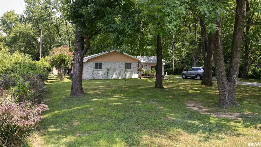 909 North Road, West Frankfort, IL 62896 - Image #3