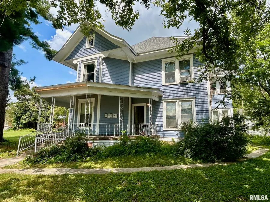 209 N Springer Street, Carbondale, IL 62901 - Image #2